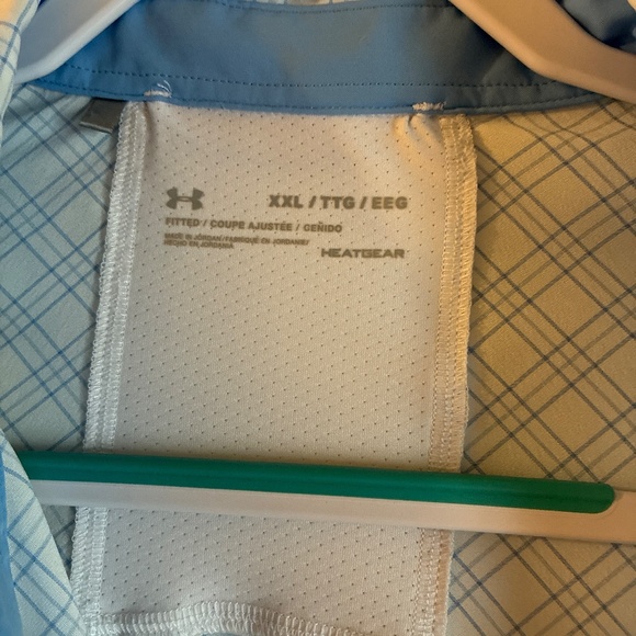 Under Armor Fitted Heat Gear Shirt - Picture 2 of 4